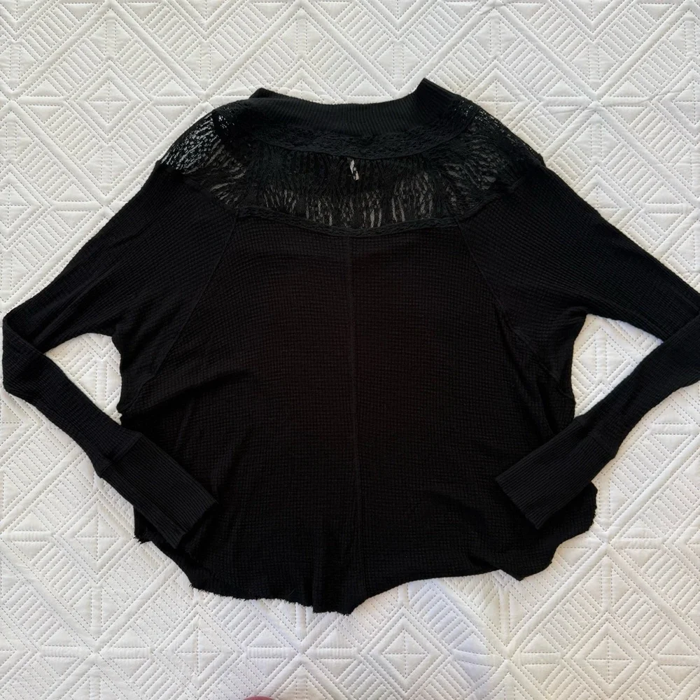 Free People Spring Valley Waffle Knit Long Sleeve Lace Trim Oversized Top Sz XS